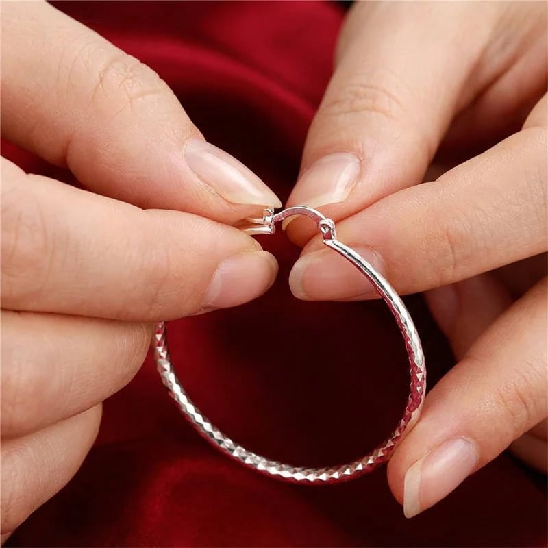 🎉Buy One, Get One Free 🎁 Women's Diamond-Cut Hoop Earrings — Elegant & Sparkling 💎