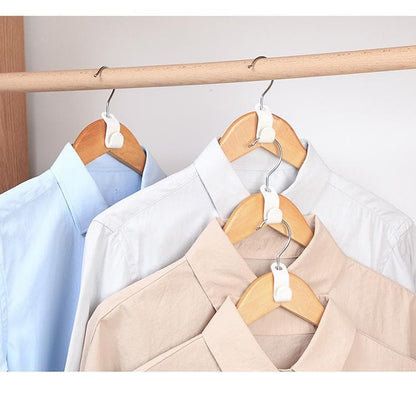 🥳2026 HOT SALE🥳💞50K+ SOLD!📦🧥 50% OFF! Hanger Connector Hooks – Doubles closet space, sturdy PP plastic. Hangs pants, shirts & accessories neatly. ❤👑