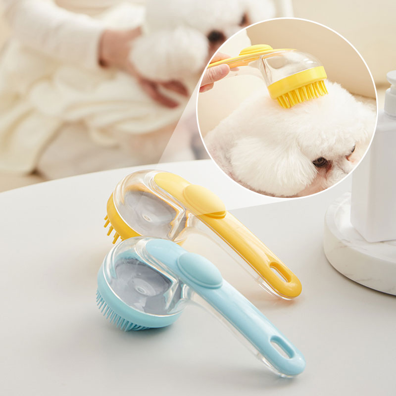 🔥🐶Pet bath brush with long handle and shampoo dispenser🌿